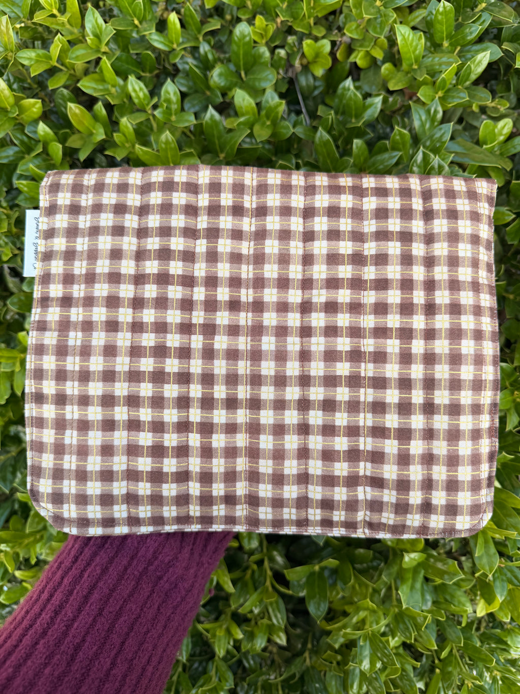 Cozy Cottage Clutch