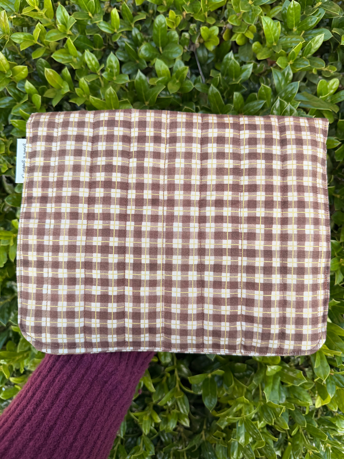 Cozy Cottage Clutch