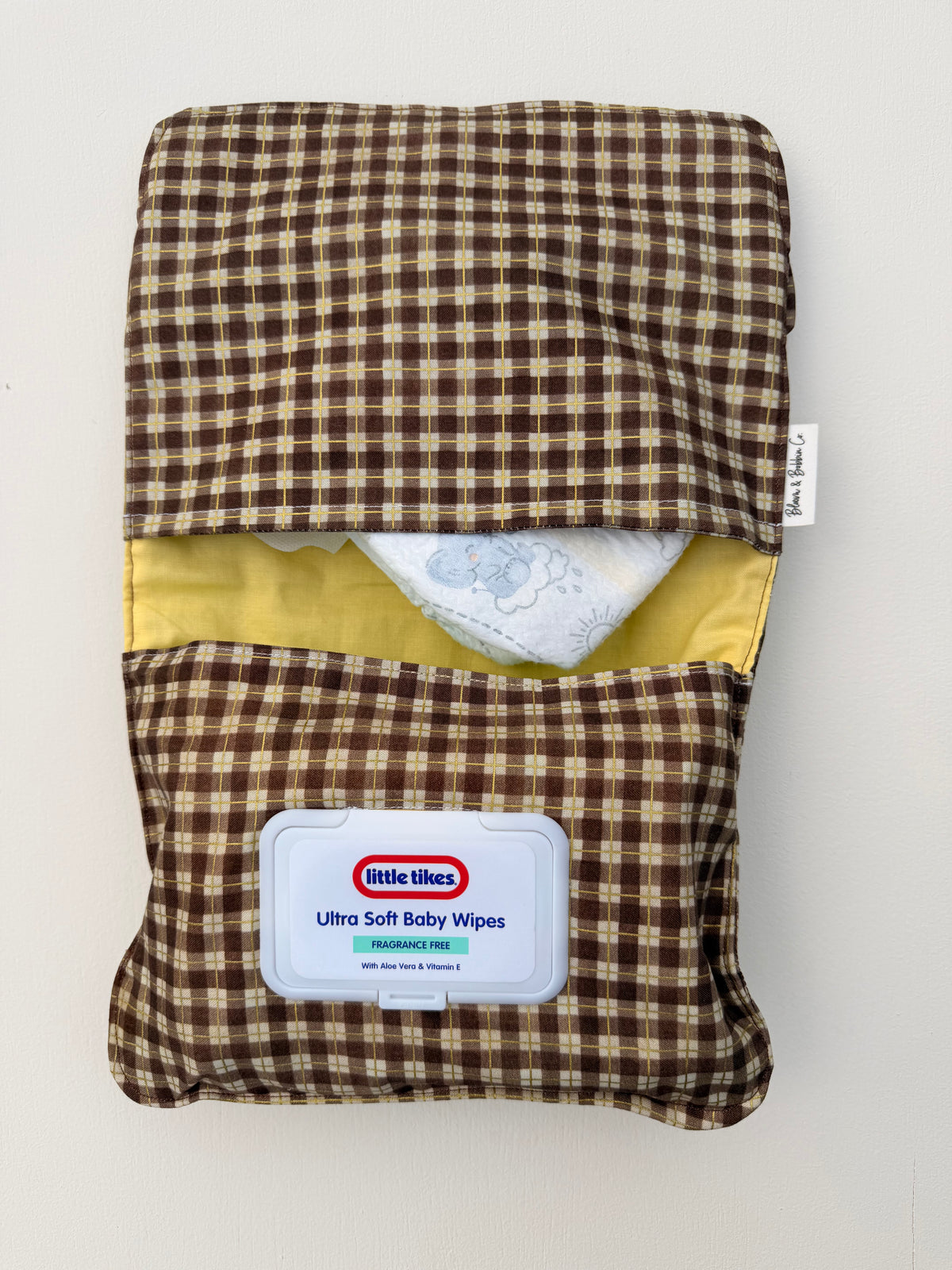 Cozy Cottage Clutch